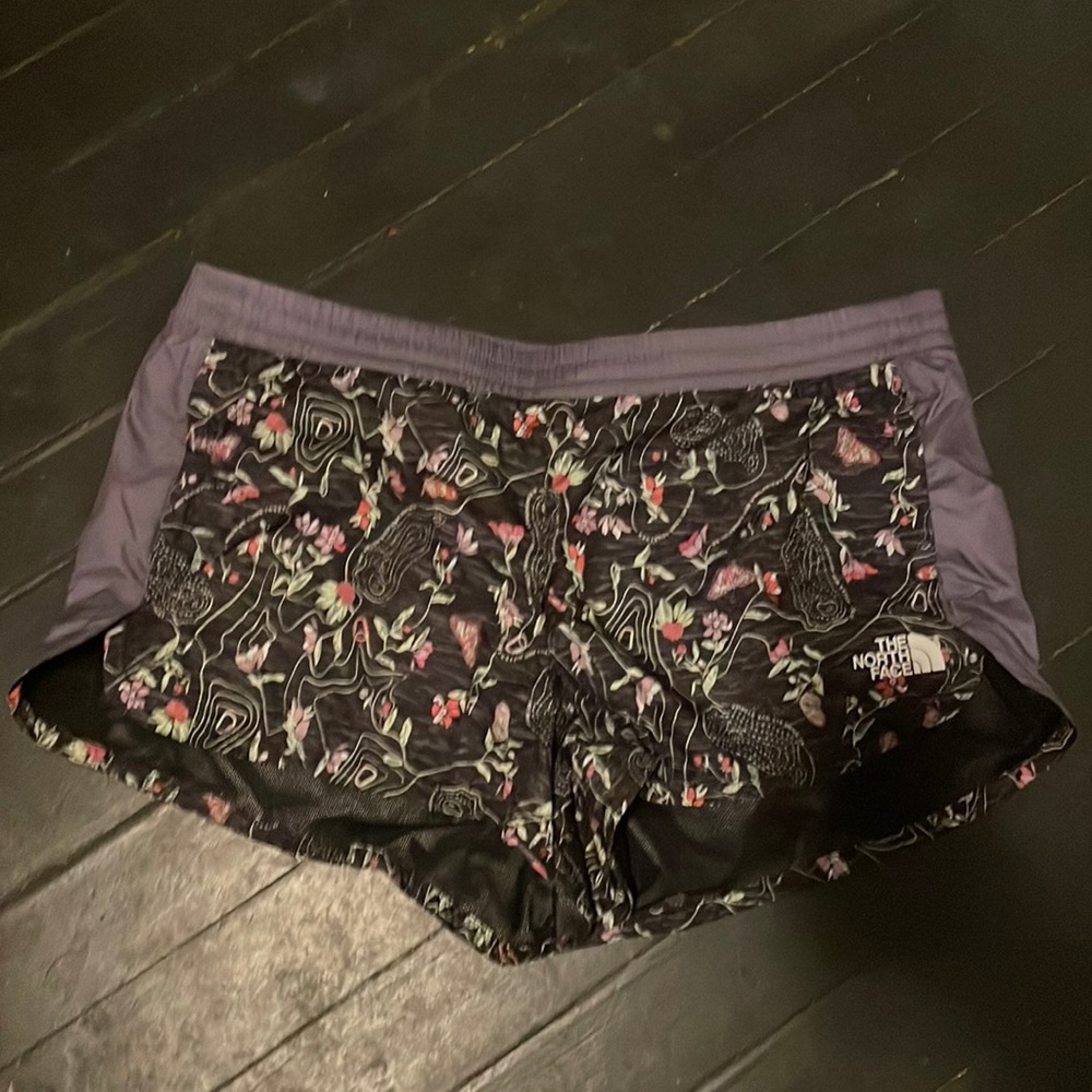 The North Face- Hydrenaline Women’s Shorts- NWT